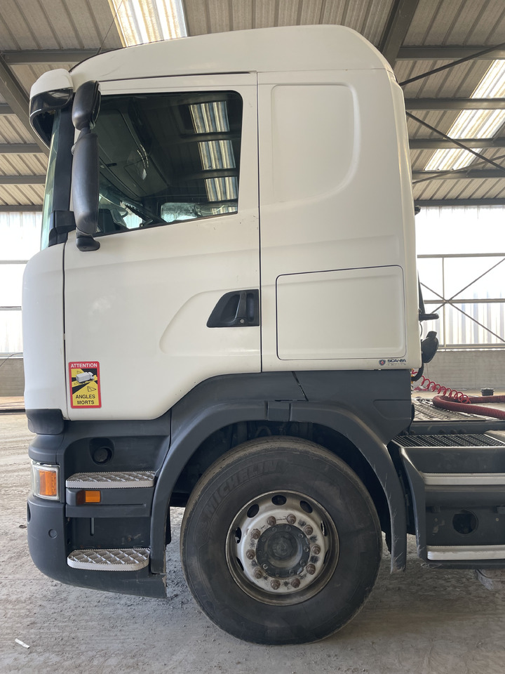Tractor unit SCANIA R410: picture 6