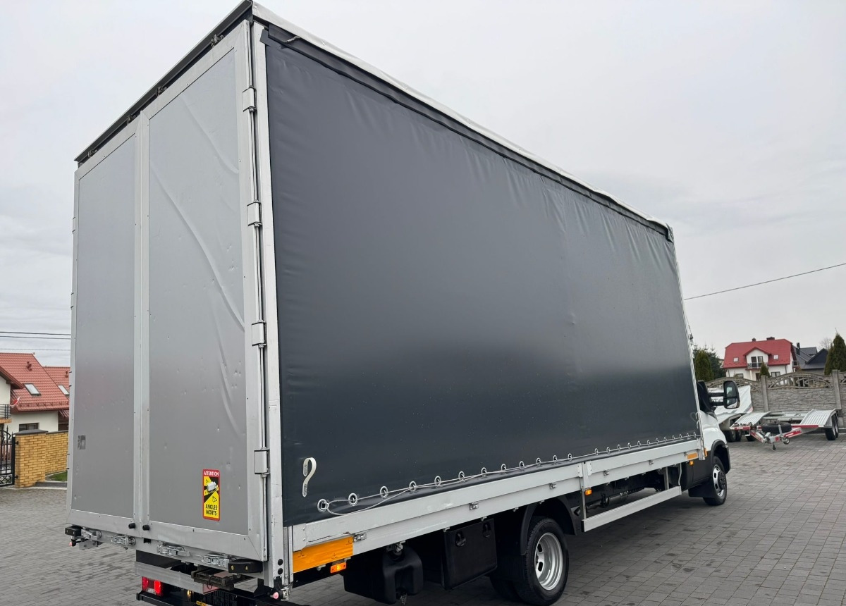 Curtain side van Iveco 50C18 DMC 3500kg. 15 europalet Salonowy I właściciel Iveco 3.0180ps 350kg. Salonowe Serwisowane: picture 6 Curtain side van Iveco 50C18 DMC 3500kg. 15 europalet Salonowy I właściciel Iveco 3.0180ps 350kg. Salonowe Serwisowane: picture 6