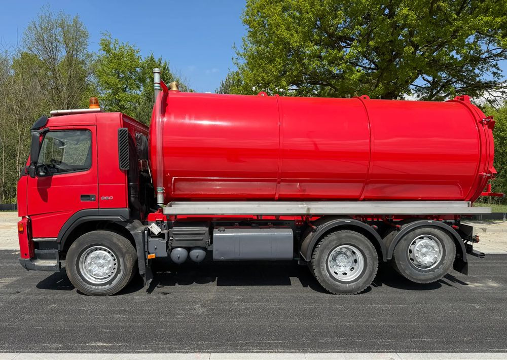 Volvo FM 360 - Vacuum truck: picture 2 Volvo FM 360 - Vacuum truck: picture 2