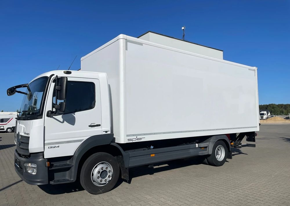 Mercedes-Benz ATEGO 1324, 15 EUROPALET, ŁADOWNOŚĆ 7,5 T - Box truck: picture 3 Mercedes-Benz ATEGO 1324, 15 EUROPALET, ŁADOWNOŚĆ 7,5 T - Box truck: picture 3