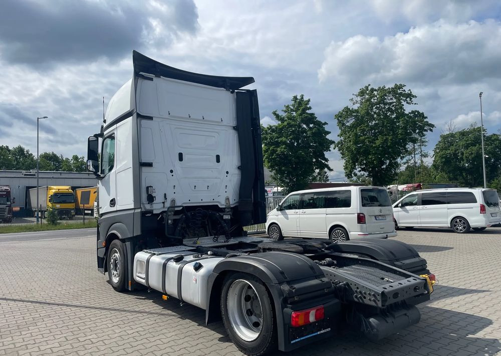 Mercedes-Benz ACTROS 1845, Mega, Gigaspace, Salonka! - Tractor unit: picture 5 Mercedes-Benz ACTROS 1845, Mega, Gigaspace, Salonka! - Tractor unit: picture 5