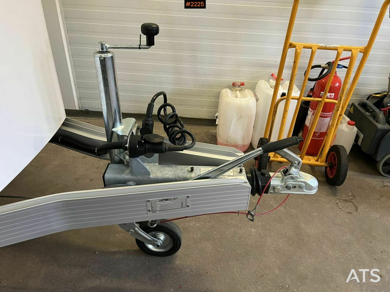 Horse transport UMESLÄP B60 - Only used 4 times - Horse trailer: picture 5 Horse transport UMESLÄP B60 - Only used 4 times - Horse trailer: picture 5