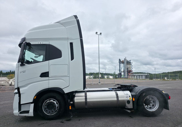 IvecoS-Way 460 4x2 LNG / LBG - Tractor unit: picture 2 IvecoS-Way 460 4x2 LNG / LBG - Tractor unit: picture 2