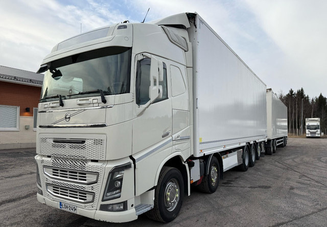 VolvoFH16 750 10x4 - Box truck: picture 1 VolvoFH16 750 10x4 - Box truck: picture 1