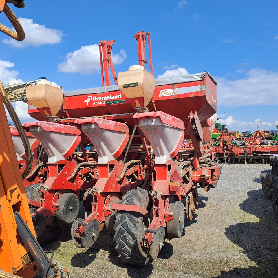 SEMINATRICE KVERNELAND ACCORD OPTIMA HD - Precision sowing machine: picture 2 SEMINATRICE KVERNELAND ACCORD OPTIMA HD - Precision sowing machine: picture 2
