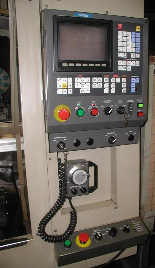 Vertikal-Bearbeitungszentrum BROTHER - CNC machining center: picture 2 Vertikal-Bearbeitungszentrum BROTHER - CNC machining center: picture 2