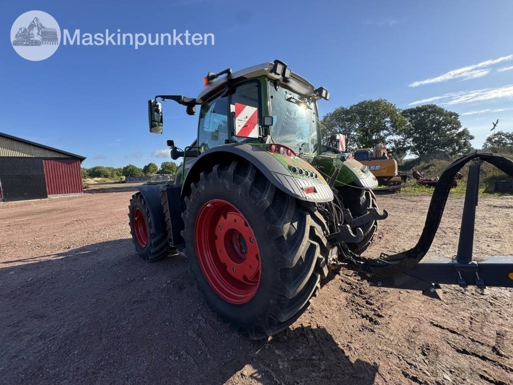 Fendt 724 Vario  - Farm tractor: picture 2 Fendt 724 Vario  - Farm tractor: picture 2