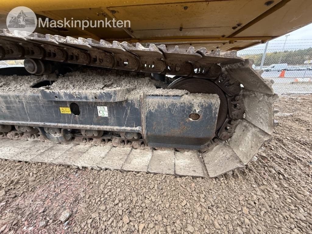 Lease a Komatsu PC 210 LC-11EO  Komatsu PC 210 LC-11EO: picture 50