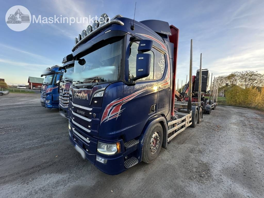 Scania R 580 timmerbil med kran - Timber truck: picture 1 Scania R 580 timmerbil med kran - Timber truck: picture 1