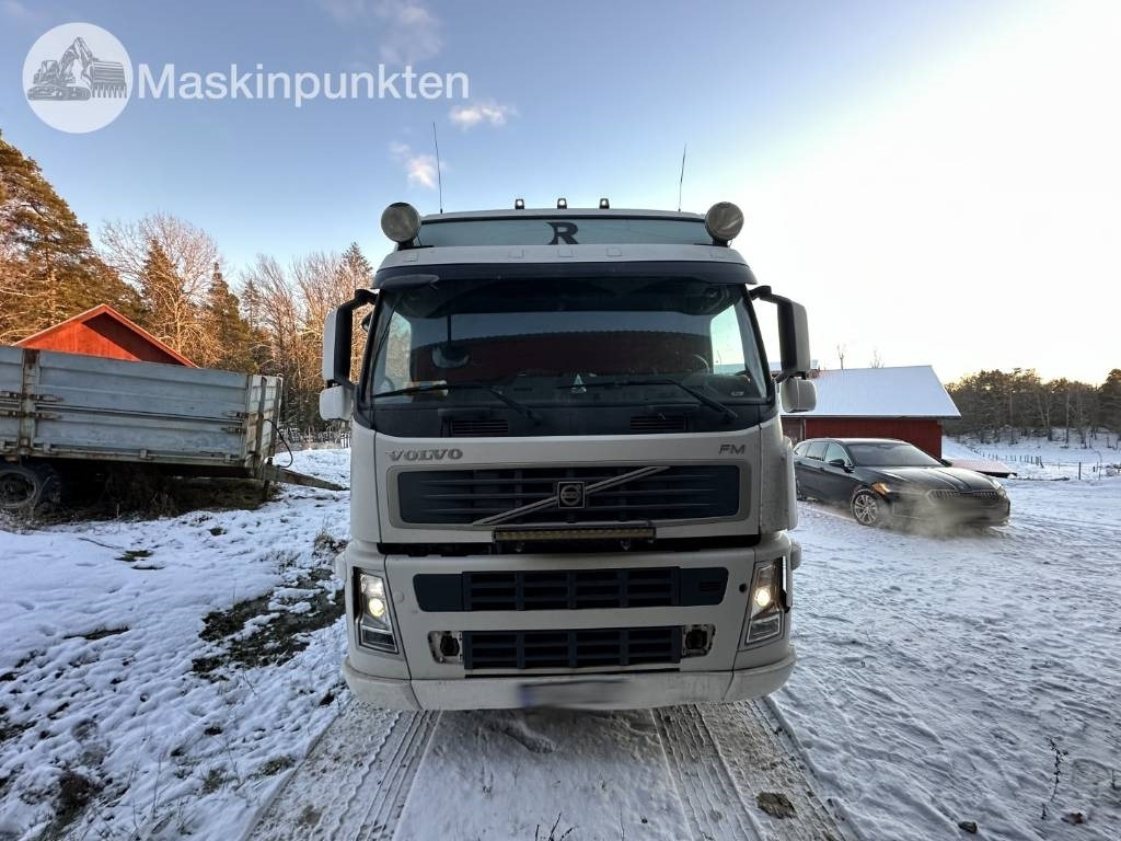 Volvo FM 480 - Crane truck: picture 2 Volvo FM 480 - Crane truck: picture 2