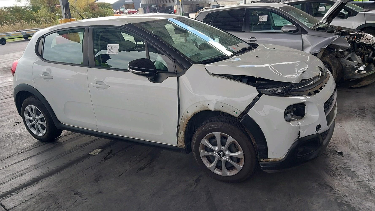 CITROEN C3 III 1.2 PURETECH - Car: picture 3 CITROEN C3 III 1.2 PURETECH - Car: picture 3