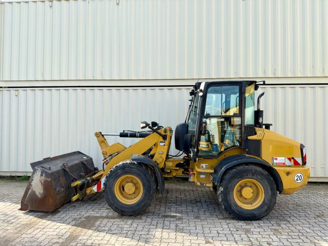 CAT 908H2 / Deutsche Maschine / Schaufel + Gabel - Wheel loader: picture 3 CAT 908H2 / Deutsche Maschine / Schaufel + Gabel - Wheel loader: picture 3