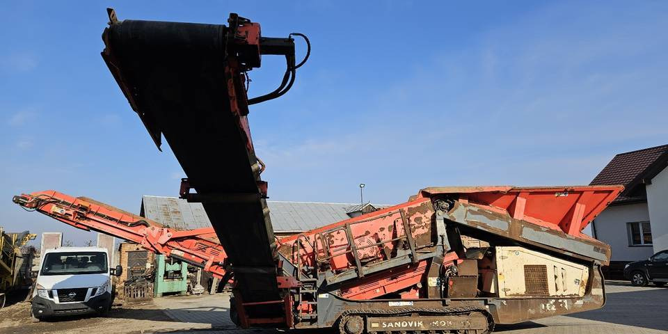 Przesiewacz mobilny Sandvik QE241 tylko 2980 h - Screener: picture 1 Przesiewacz mobilny Sandvik QE241 tylko 2980 h - Screener: picture 1