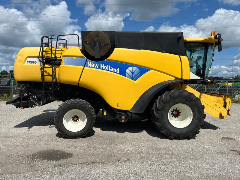 New Holland CX 860 - Combine harvester: picture 2 New Holland CX 860 - Combine harvester: picture 2