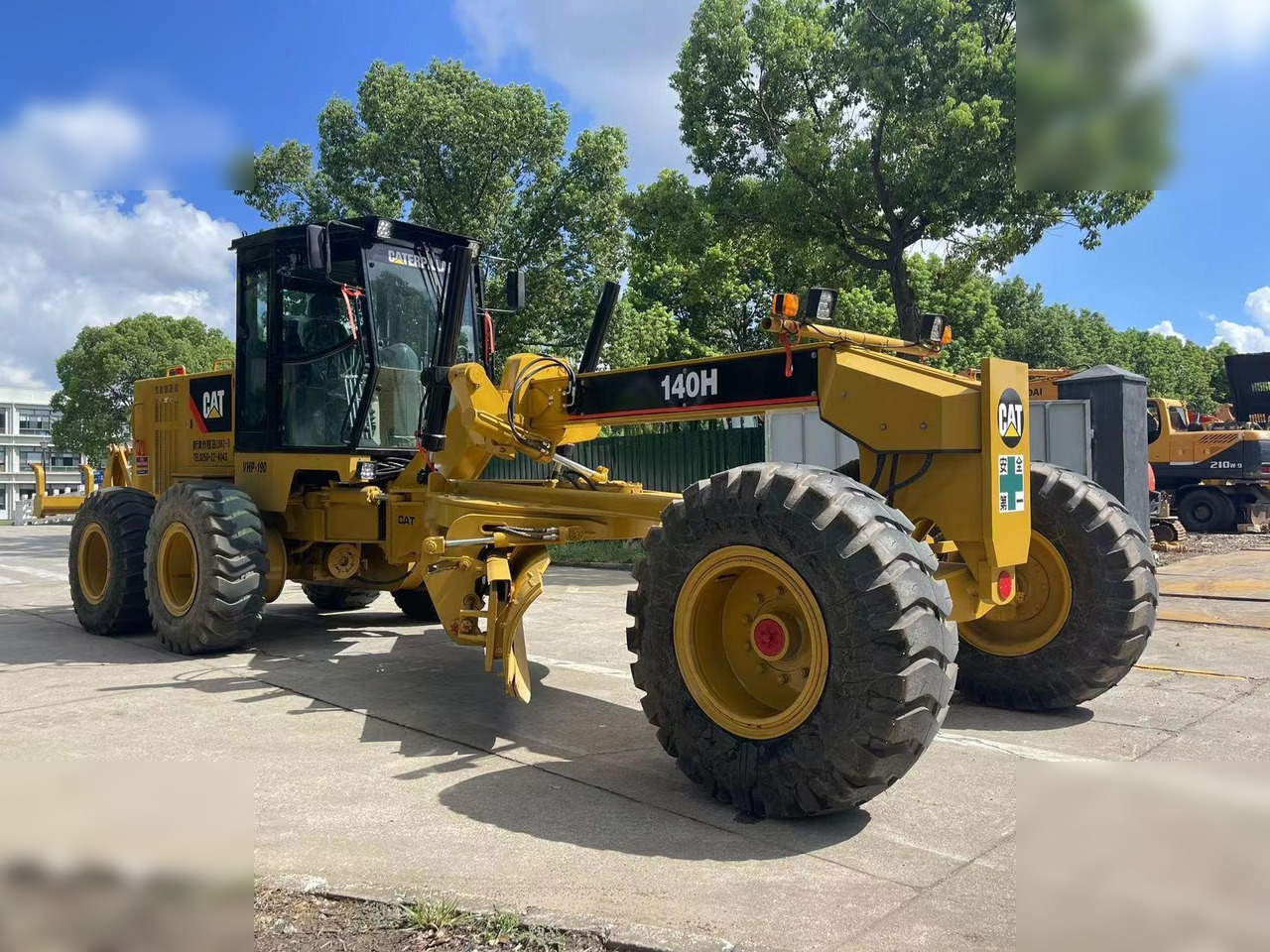 CATERPILLAR 140H - Grader: picture 4 CATERPILLAR 140H - Grader: picture 4
