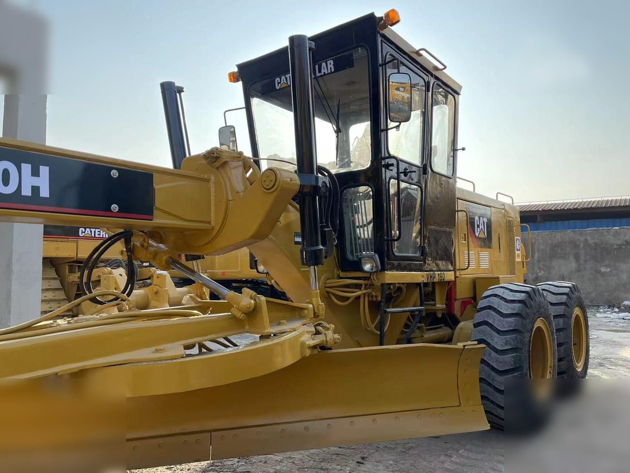 CATERPILLAR 140H - Grader: picture 4 CATERPILLAR 140H - Grader: picture 4