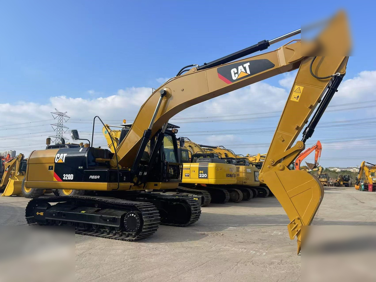 CATERPILLAR 320D - Crawler excavator: picture 4 CATERPILLAR 320D - Crawler excavator: picture 4