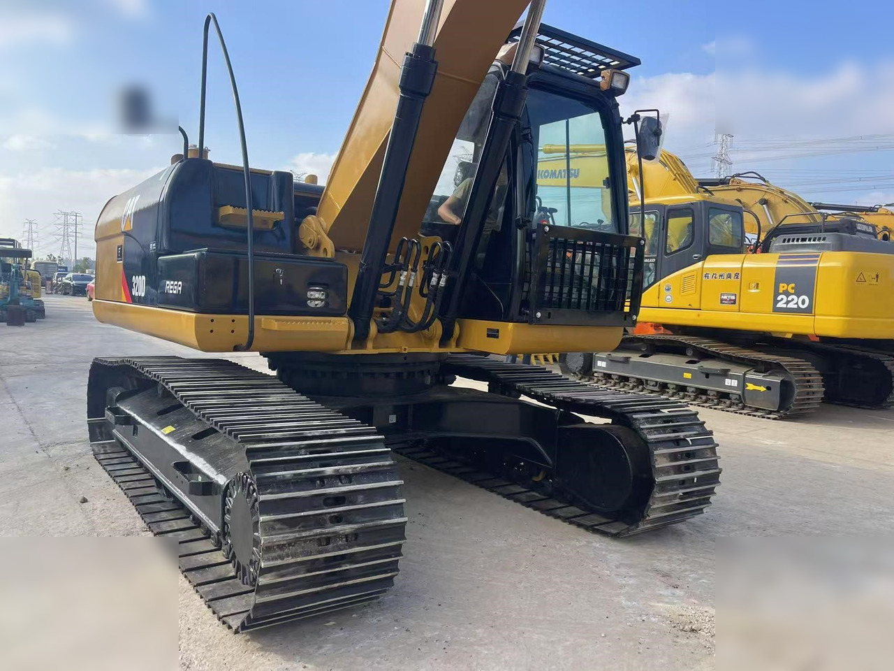 CATERPILLAR 320D - Crawler excavator: picture 3 CATERPILLAR 320D - Crawler excavator: picture 3