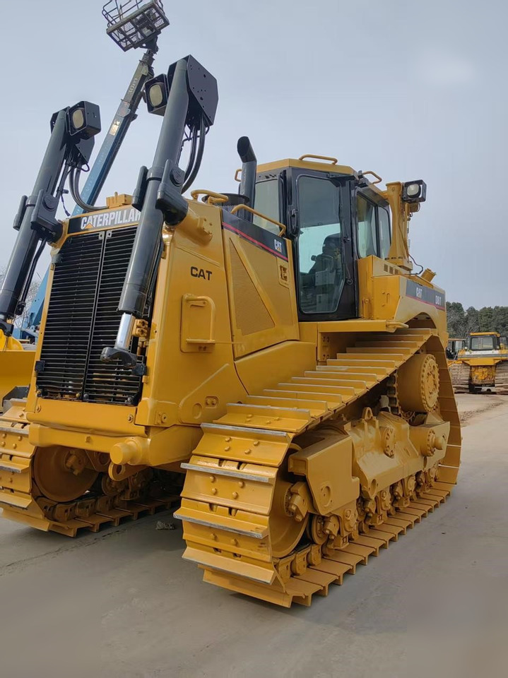 CATERPILLAR D8T - Bulldozer: picture 4 CATERPILLAR D8T - Bulldozer: picture 4