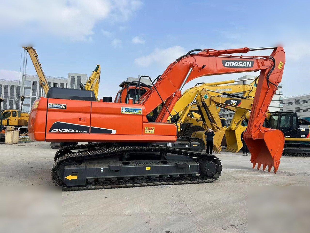 DOOSAN DX300 LC-9C - Crawler excavator: picture 2 DOOSAN DX300 LC-9C - Crawler excavator: picture 2
