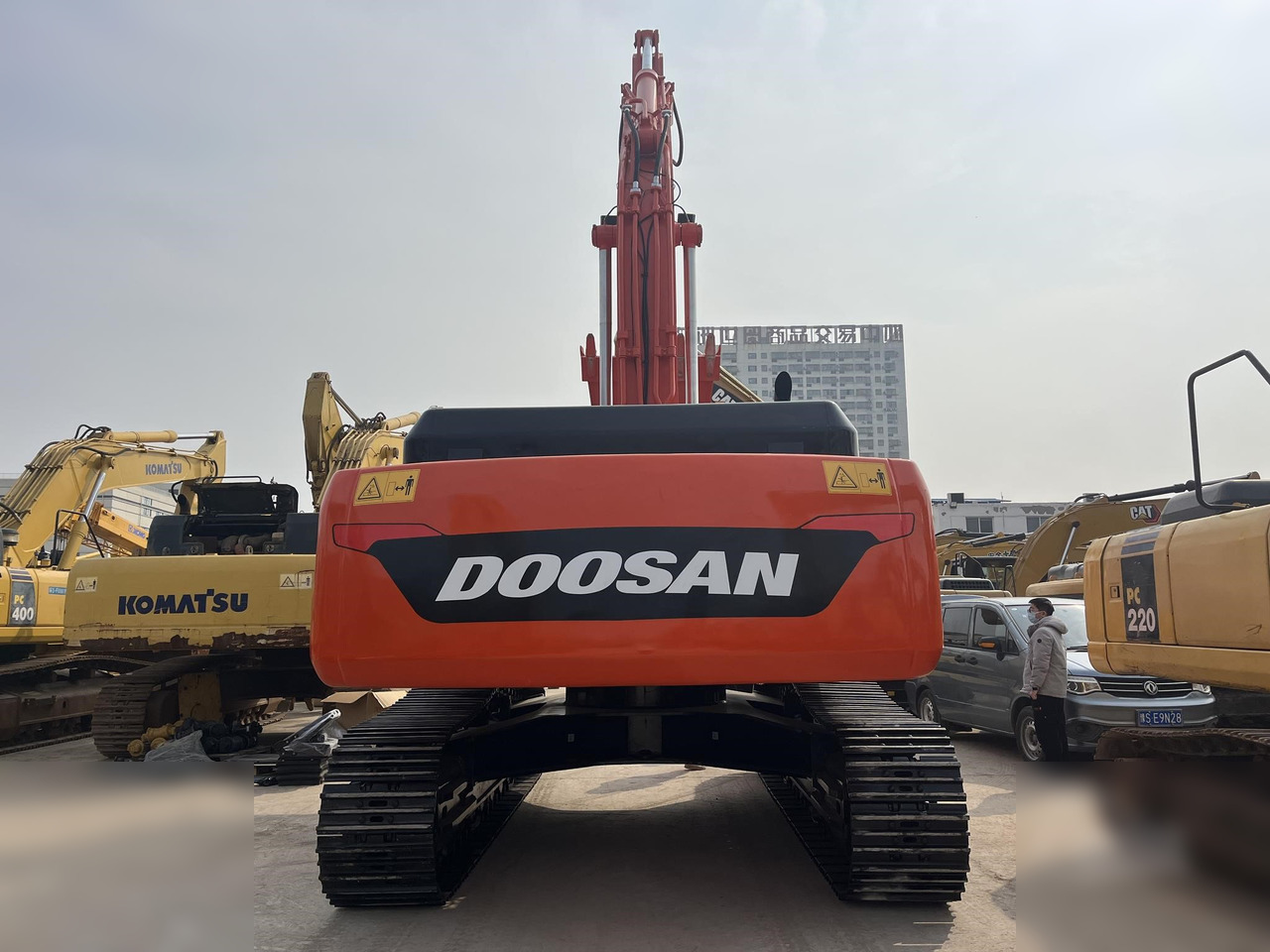 DOOSAN DX420 LC-9C - Crawler excavator: picture 2 DOOSAN DX420 LC-9C - Crawler excavator: picture 2