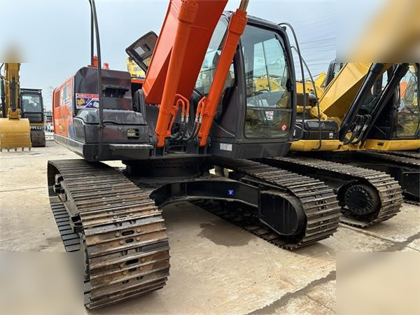HITACHI ZX200-3G - Crawler excavator: picture 2 HITACHI ZX200-3G - Crawler excavator: picture 2