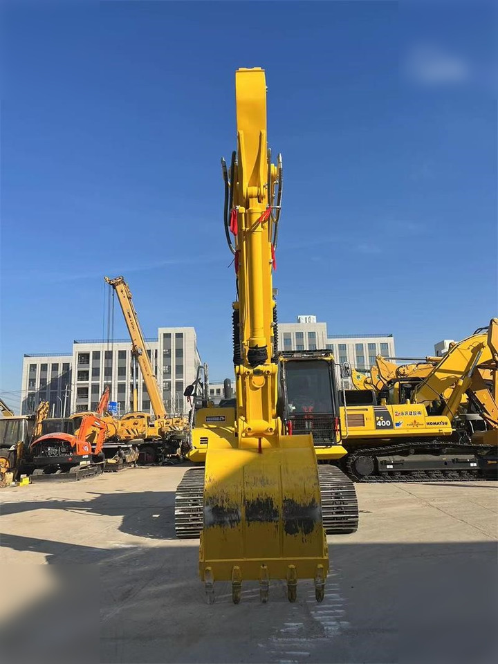 KOMATSU PC200-8N1 - Crawler excavator: picture 4 KOMATSU PC200-8N1 - Crawler excavator: picture 4