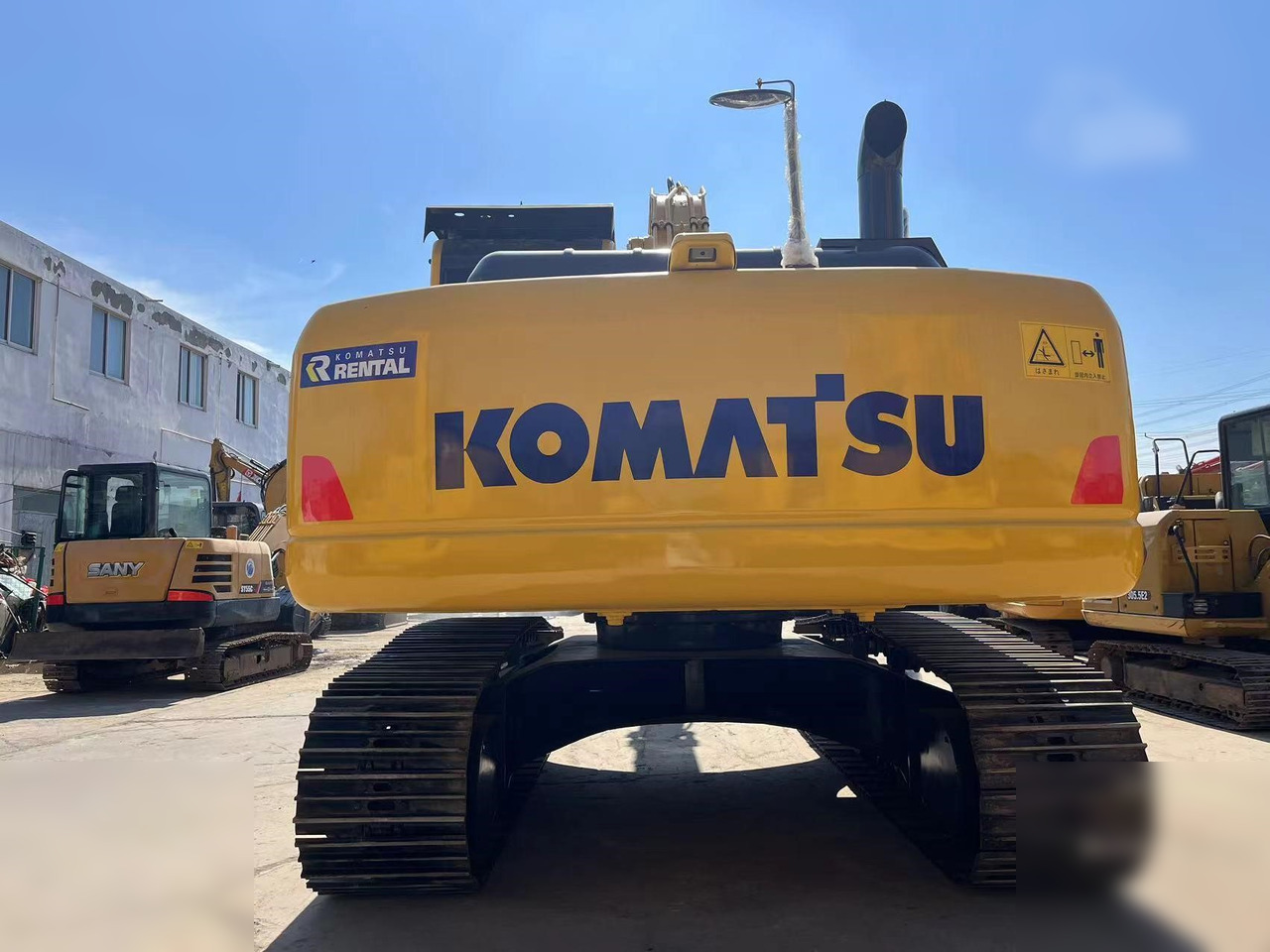 KOMATSU PC220-8 - Crawler excavator: picture 3 KOMATSU PC220-8 - Crawler excavator: picture 3