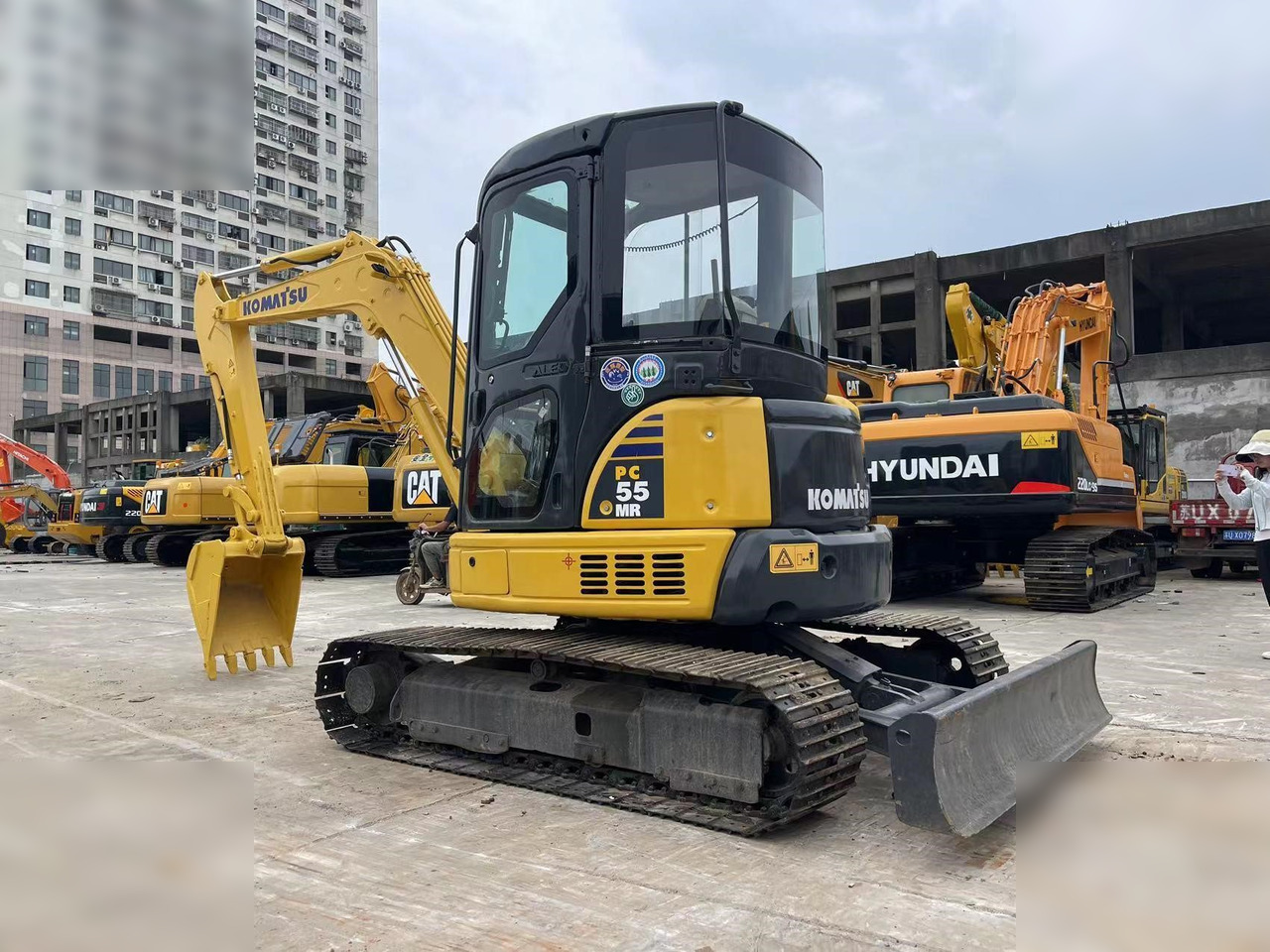 Mini excavator KOMATSU PC55MR-2: picture 6