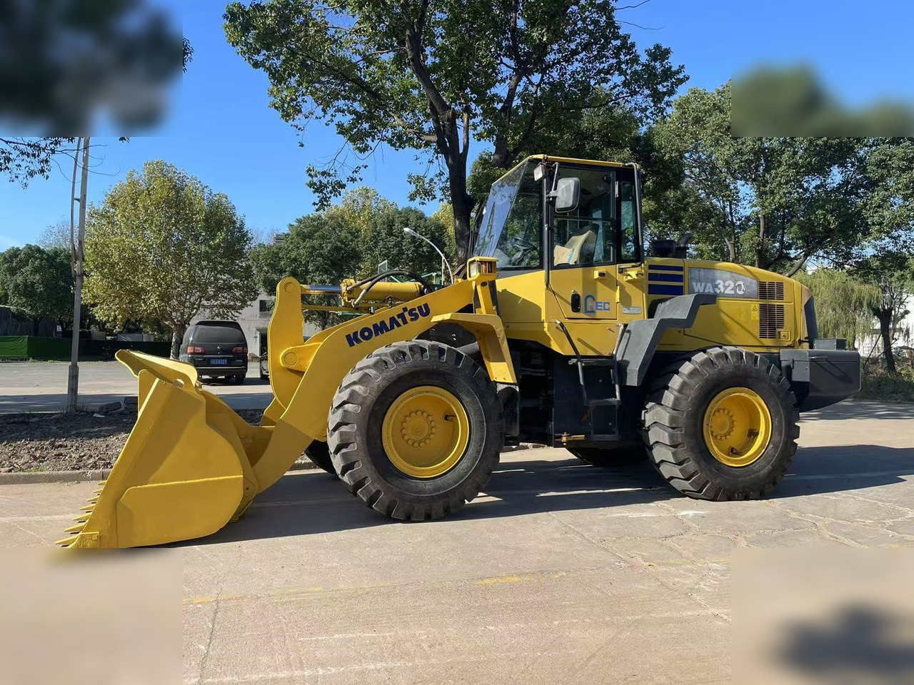KOMATSU WA320-5 - Wheel loader: picture 1 KOMATSU WA320-5 - Wheel loader: picture 1