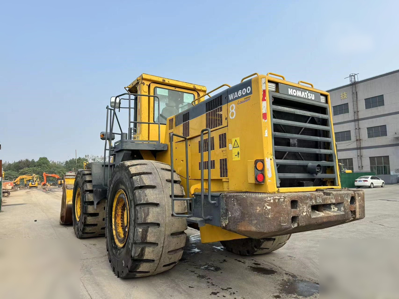 KOMATSU WA600-3 - Wheel loader: picture 3 KOMATSU WA600-3 - Wheel loader: picture 3