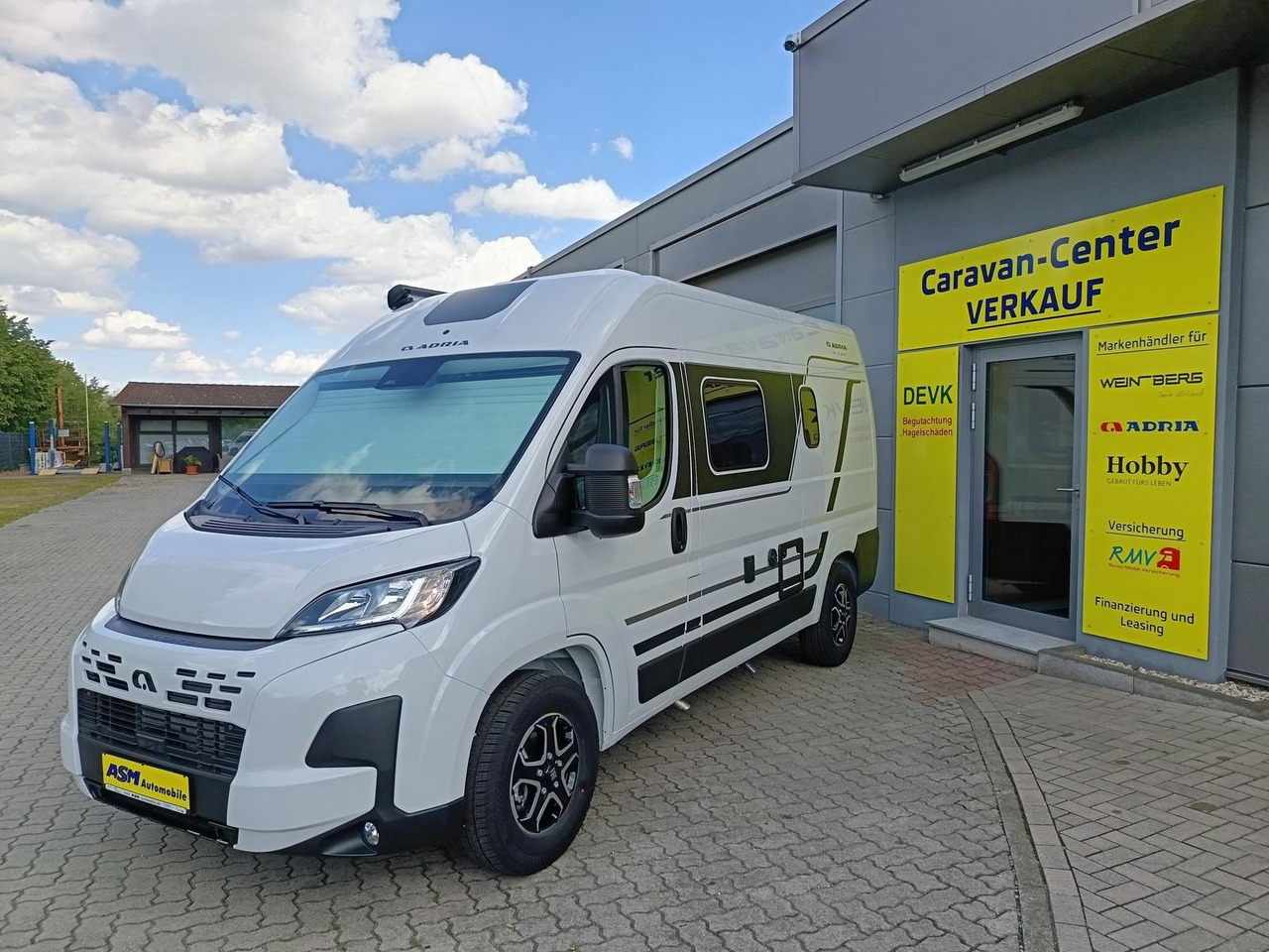 Adria Twin ALL-IN 540 SP*AUTOMATIK*SAFETY*STYLE*SOFORT - Camper van: picture 3 Adria Twin ALL-IN 540 SP*AUTOMATIK*SAFETY*STYLE*SOFORT - Camper van: picture 3