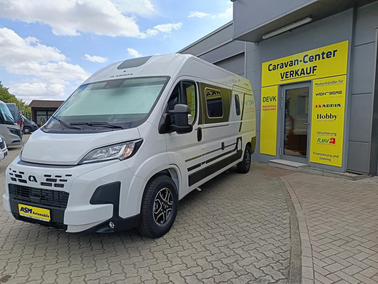 Adria Twin Twin 600 SPB Family*SAFETY*STYLE*DAB*SOFORT - Camper van: picture 2 Adria Twin Twin 600 SPB Family*SAFETY*STYLE*DAB*SOFORT - Camper van: picture 2