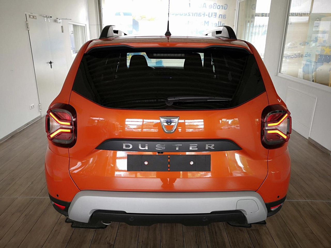 Dacia Duster Prestige Tce 130*KLIMA*SHZ*R-KAM*DAB*NAVI - SUV: picture 5 Dacia Duster Prestige Tce 130*KLIMA*SHZ*R-KAM*DAB*NAVI - SUV: picture 5