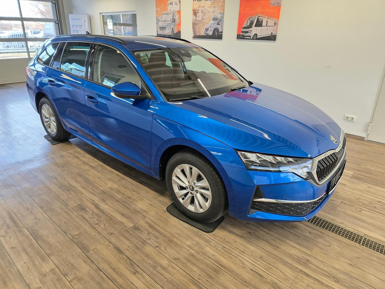 Skoda Octavia Combi Selection DSG*LED*ACC*WINTERPAKET* - Station wagon: picture 3 Skoda Octavia Combi Selection DSG*LED*ACC*WINTERPAKET* - Station wagon: picture 3
