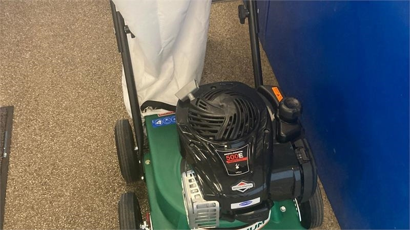 Billy Goat LB 352 EU Skubbemodel  - Agricultural machinery: picture 1 Billy Goat LB 352 EU Skubbemodel  - Agricultural machinery: picture 1