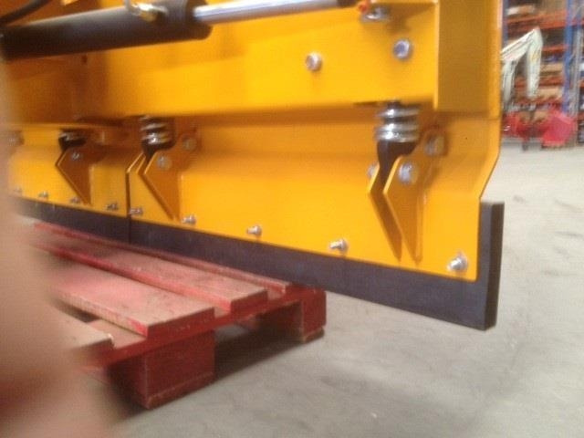 JST MS-200 Sneplov - Snow plough for Agricultural machinery: picture 4 JST MS-200 Sneplov - Snow plough for Agricultural machinery: picture 4