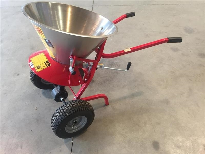 Rondini SPM 50 - Sand/ Salt spreader for Municipal/ Special vehicle: picture 3 Rondini SPM 50 - Sand/ Salt spreader for Municipal/ Special vehicle: picture 3