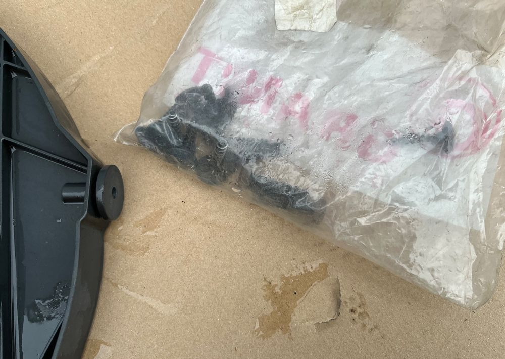 Blenda przeciwsłoneczna MAN TGL euro 6 kompletna daszek - Body and exterior for Truck: picture 3 Blenda przeciwsłoneczna MAN TGL euro 6 kompletna daszek - Body and exterior for Truck: picture 3