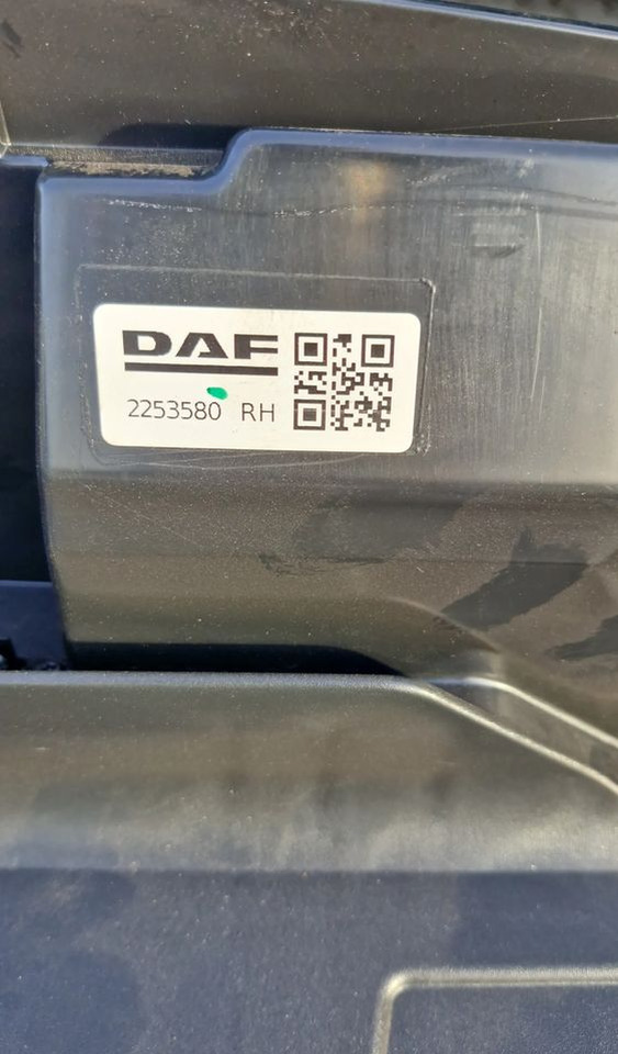 DAF XG SCHOWEK BOX KUFER 2253580 2253577 - Cab and interior: picture 5 DAF XG SCHOWEK BOX KUFER 2253580 2253577 - Cab and interior: picture 5