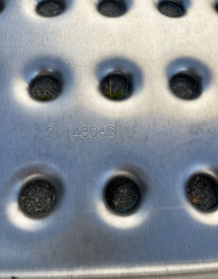 Podest zbiornika Volvo FH FM NOWY pokrywa płyta - Body and exterior for Truck: picture 3 Podest zbiornika Volvo FH FM NOWY pokrywa płyta - Body and exterior for Truck: picture 3