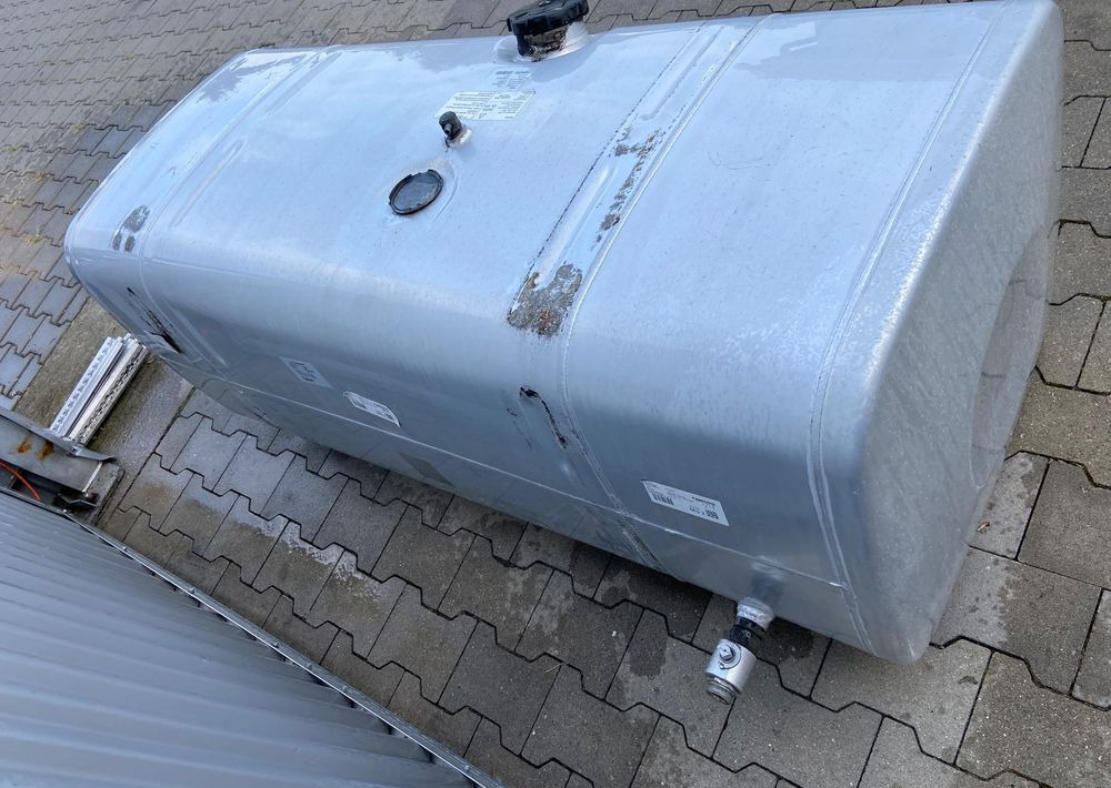 Zbiornik paliwa MAN TGX TGS 600 litrów bak - Fuel tank for Truck: picture 4 Zbiornik paliwa MAN TGX TGS 600 litrów bak - Fuel tank for Truck: picture 4
