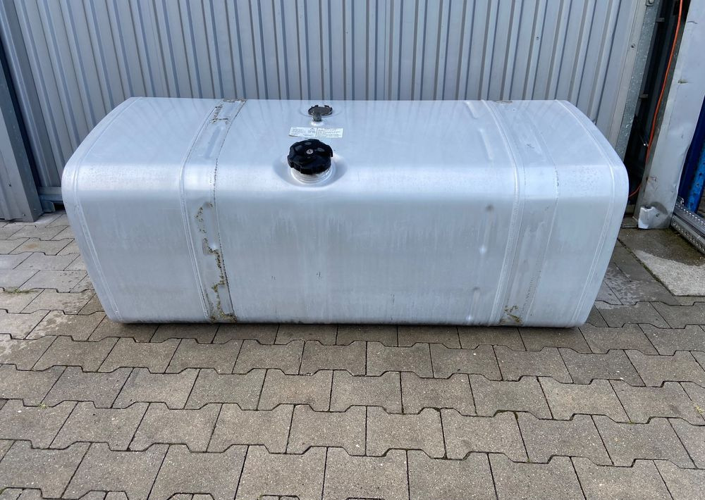 Zbiornik paliwa MAN TGX TGS 600 litrów bak - Fuel tank for Truck: picture 1 Zbiornik paliwa MAN TGX TGS 600 litrów bak - Fuel tank for Truck: picture 1