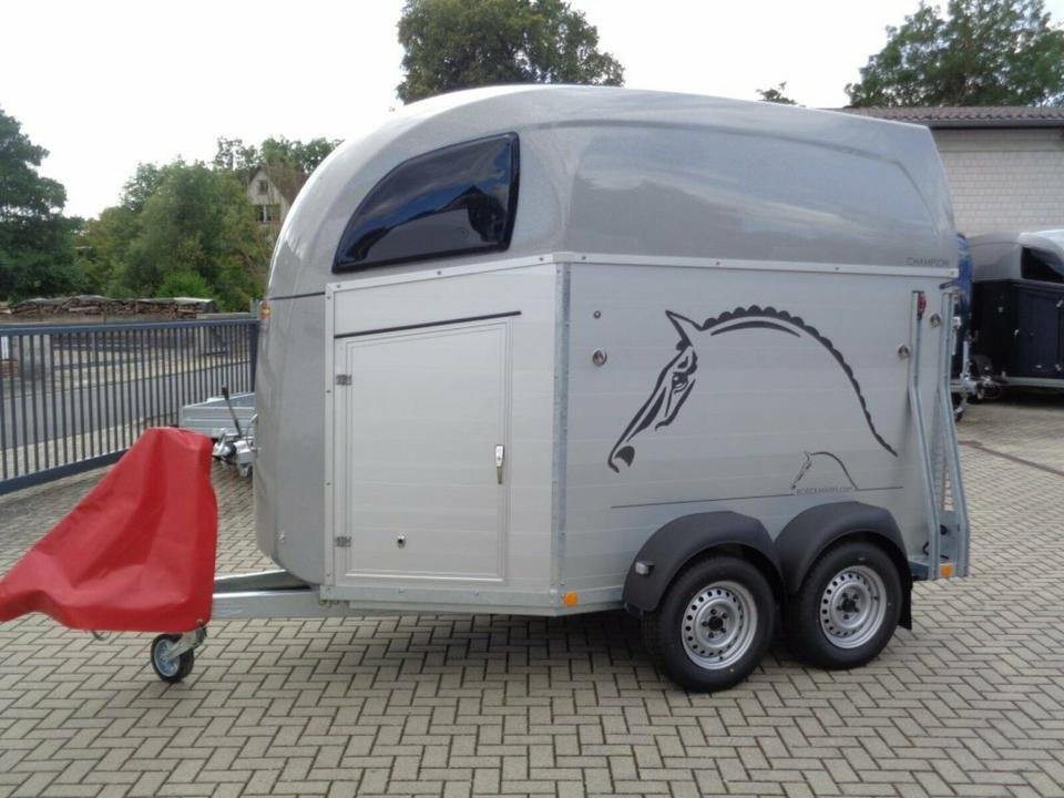 Böckmann Pferdeanhänger Champion R Sattelkammer Aluboden - Horse trailer: picture 1 Böckmann Pferdeanhänger Champion R Sattelkammer Aluboden - Horse trailer: picture 1