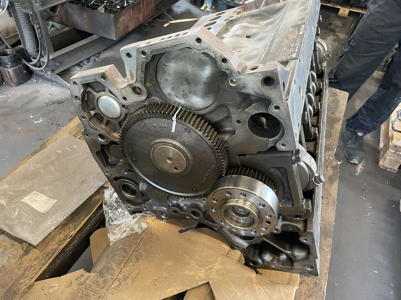 Deutz TCD 2012 L06 2V  remanufactured short engine - Engine for Industrial equipment: picture 3 Deutz TCD 2012 L06 2V  remanufactured short engine - Engine for Industrial equipment: picture 3