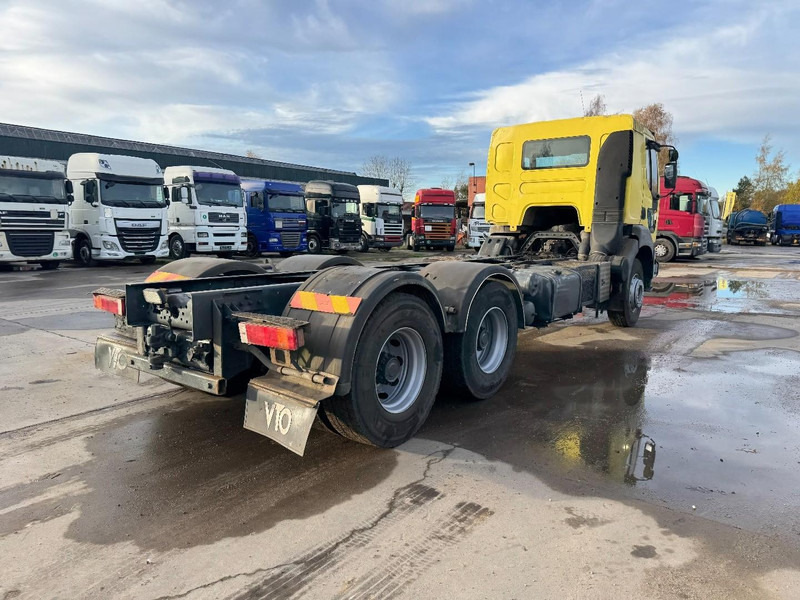 Renault Kerax 420 (GRAND PONT / SUSPENSION LAMES / BOITE MANUELLE / PARFAIT ETAT !!!) - Cab chassis truck: picture 5 Renault Kerax 420 (GRAND PONT / SUSPENSION LAMES / BOITE MANUELLE / PARFAIT ETAT !!!) - Cab chassis truck: picture 5