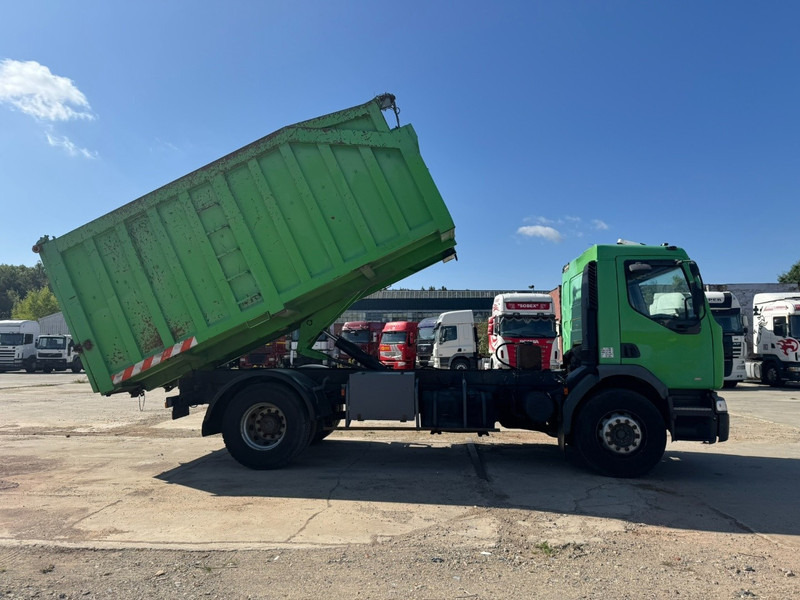 Renault Premium 260 (POMPE MANUELLE & SUSPENSION LAMES / MANUAL PUMP & STEEL SUSPENSION) - Tipper: picture 4 Renault Premium 260 (POMPE MANUELLE & SUSPENSION LAMES / MANUAL PUMP & STEEL SUSPENSION) - Tipper: picture 4