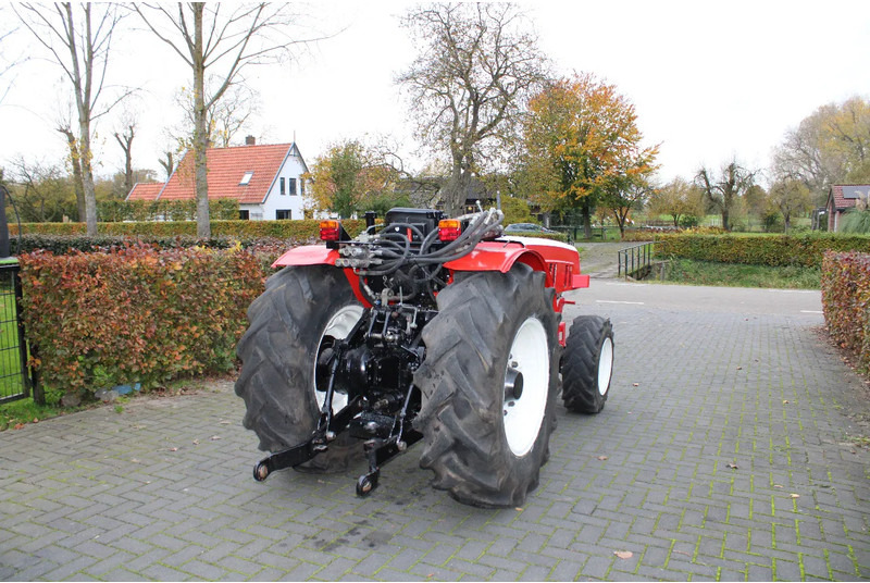 Steyr 8075 AS - Farm tractor: picture 4 Steyr 8075 AS - Farm tractor: picture 4