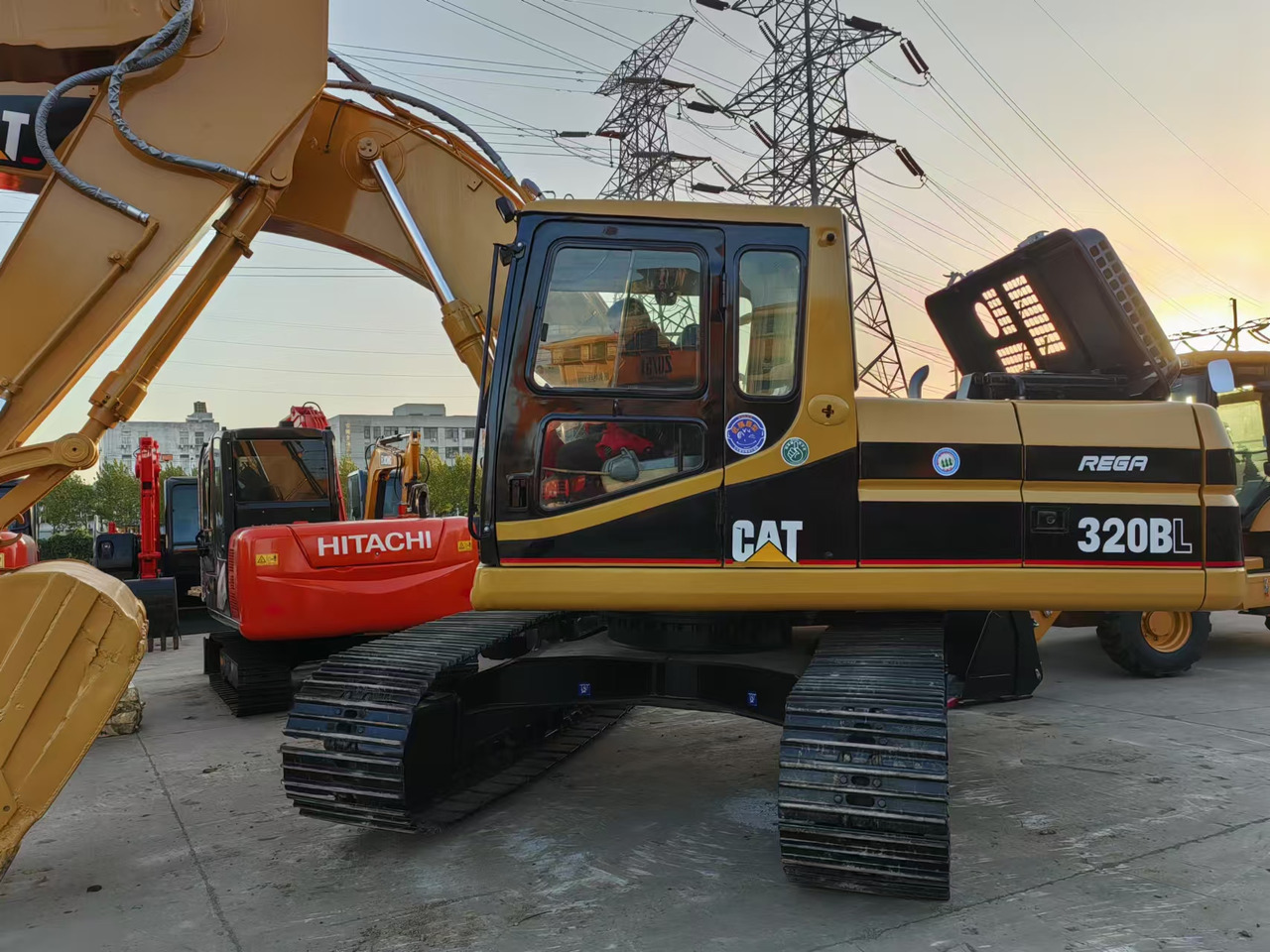 CATERPILLAR used 320b excavator - Crawler excavator: picture 2 CATERPILLAR used 320b excavator - Crawler excavator: picture 2