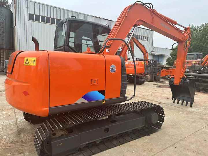 Cheap Price Hitachi ZX70 Used Excavator for Sale Used 6 Tons Hitachi Mini Excavator with Good Performance - Crawler excavator: picture 4 Cheap Price Hitachi ZX70 Used Excavator for Sale Used 6 Tons Hitachi Mini Excavator with Good Performance - Crawler excavator: picture 4